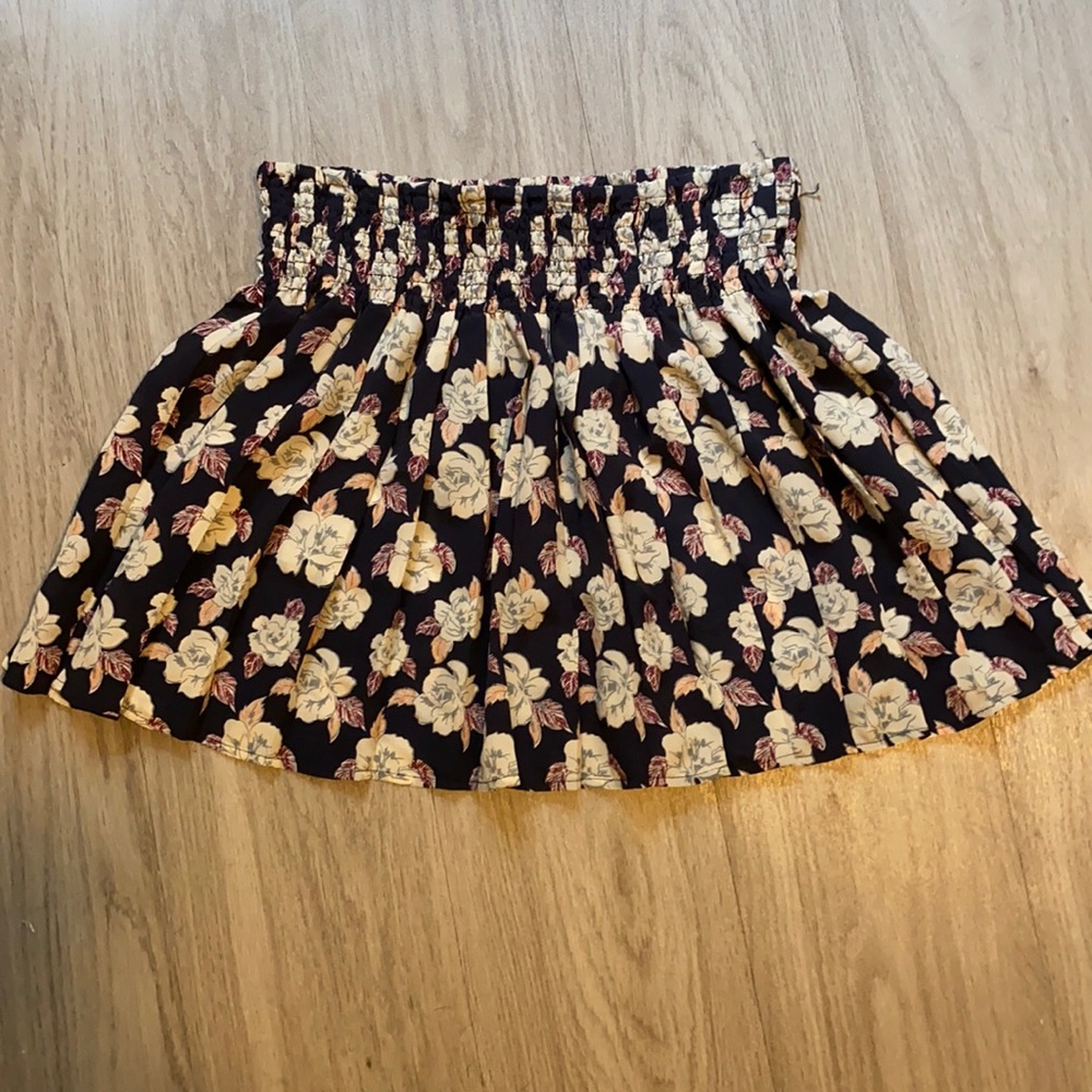 Flower mini skirt